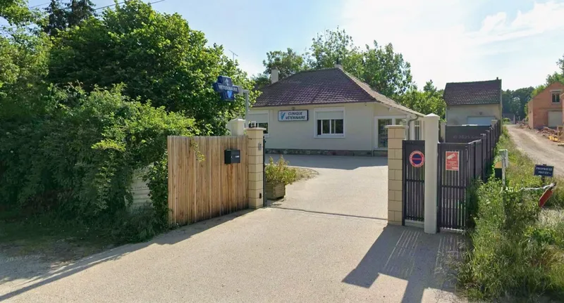 Extérieur - clinique vétérinaire Dr Gonon au 46 Route de Rambouillet à Saint-Léger-En-Yvelines 78
